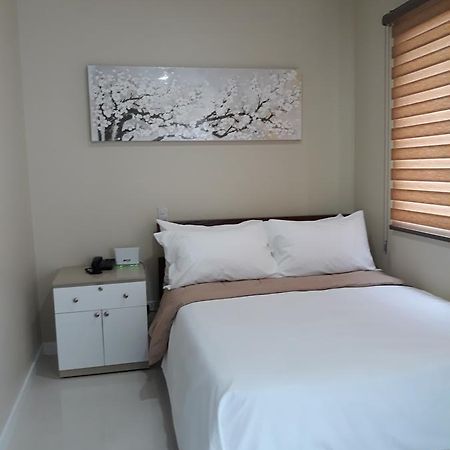 Yulz 516 At Cityscape Bacolod Exteriér fotografie