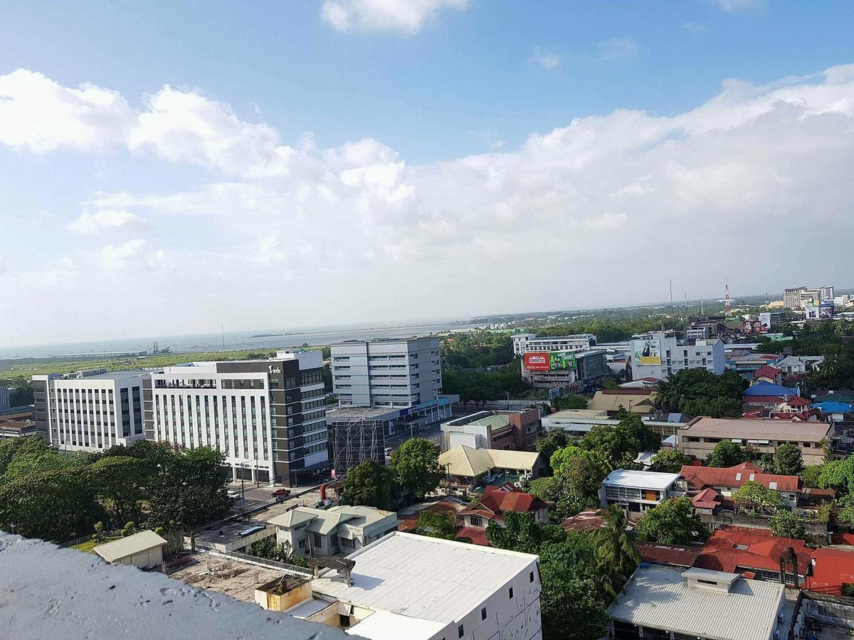 Yulz 516 At Cityscape Bacolod Exteriér fotografie